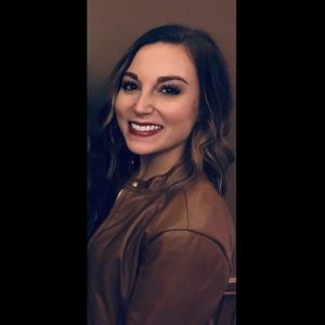 Meet your Posher, Briana